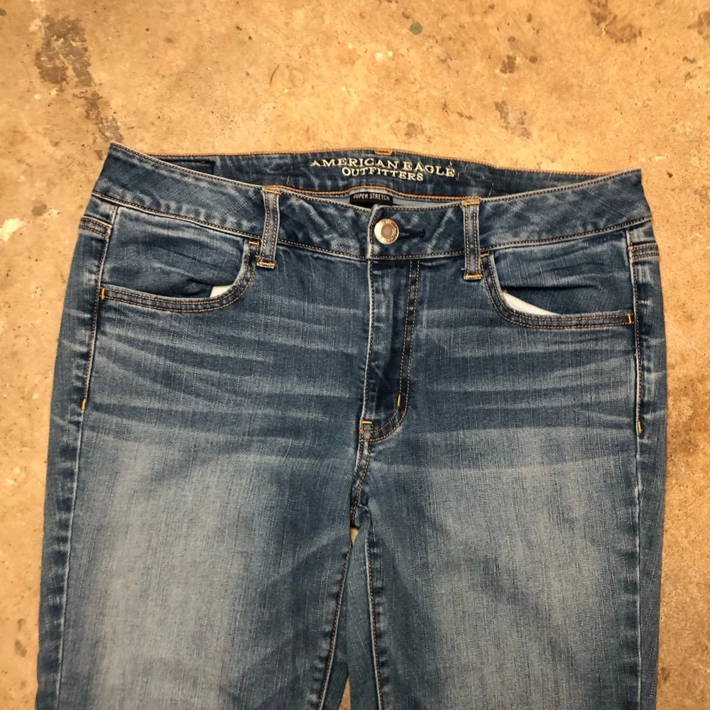 American Eagle Outfitters Women's Dark Blue Skinny Jeans Size 12 - Picture 2 of 5